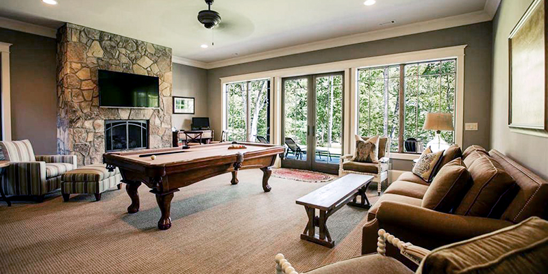 entertainment room in lake keowee real estate home